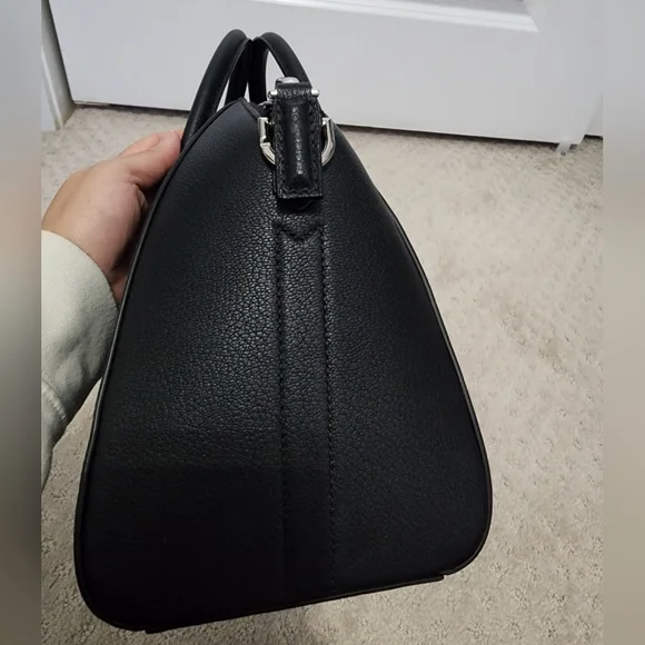 Givenchy Antigona Small Sugar Goatskin Black Satchel Bag - Picture 7 of 7